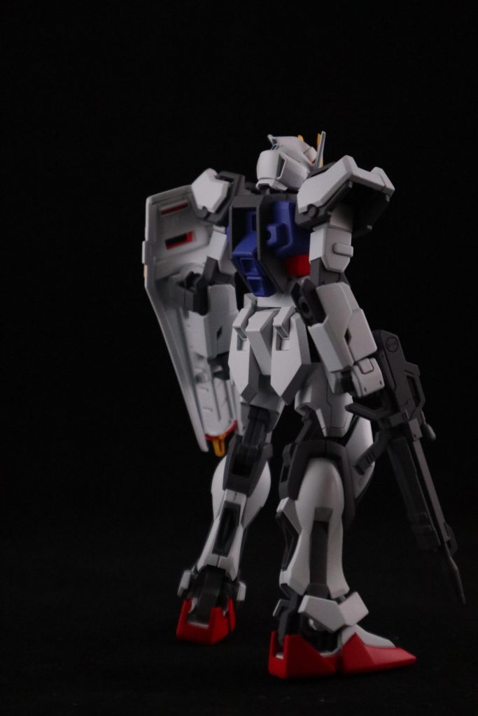 テストなのでこだわらずパーツで塗るだけにしました。途中何度もここはこの色で…とか考えましたがグッとこらえました。