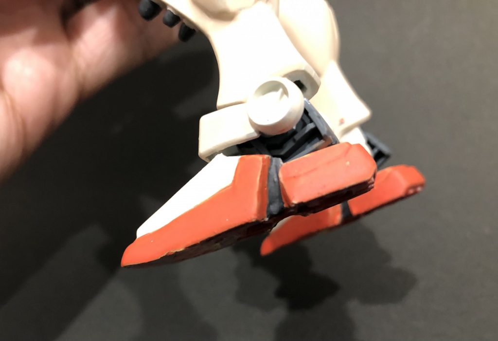 スリッパ→ハイヒールは爪先延長して、土踏まずに切れ目を入れて対応。かなり勇気のいる決断でしたが、結果オーライ。