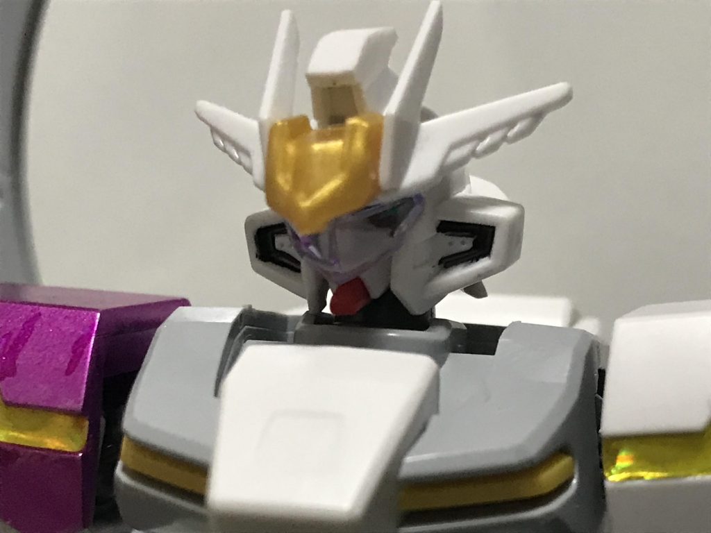 大きな改造点はアンテナとゴーグルをシュバルツリッターのものに変更した点のみ。劇中でLiella!メンバーがつけてたサングラスをイメージしてます。チェケラ