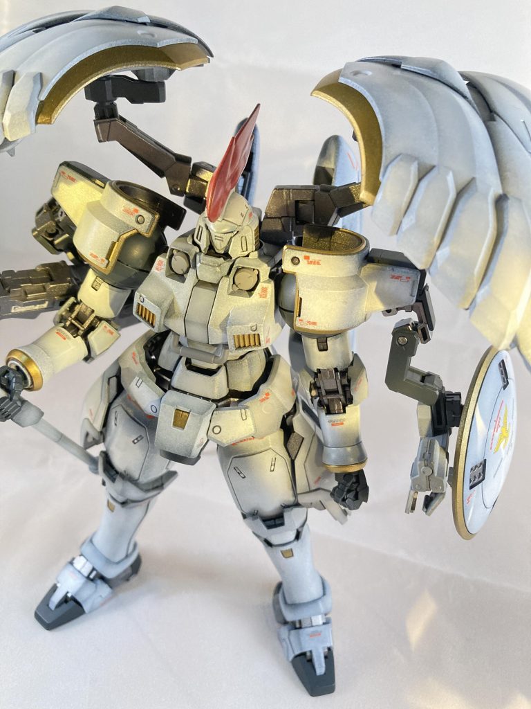 いつもパチ組で終わらせていたのでかなり時間がかかりましたがこの達成感が好きだな