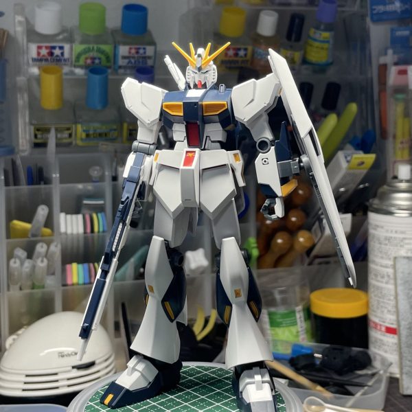 エントリーグレード　νガンダム