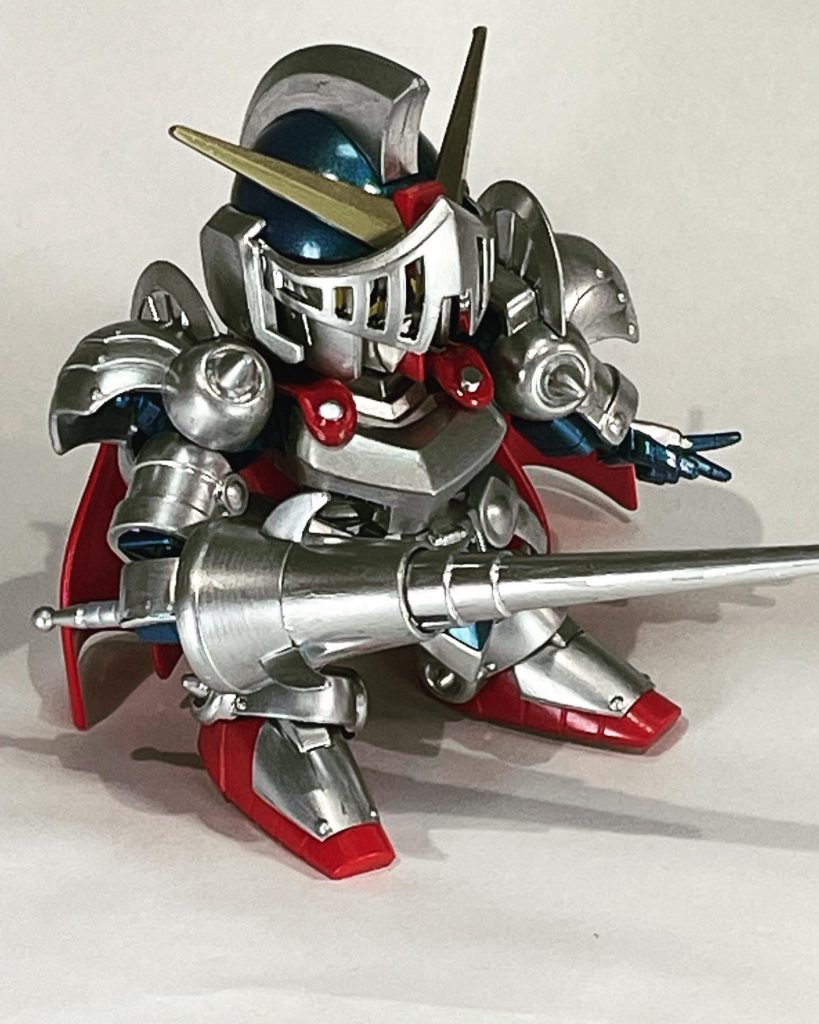 SDガンダムを真面目に塗装初。誰がいったか忘れましたが真面目に塗装するとSDガンダムシリーズの方が難しいとか？