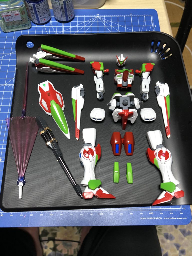 大部分がジャンク起こしなので、組み付けはあっという間…この時点ではかなりやっちゃった感がありましたwGセルフの脚はシューズの部分だけスマートなV2に組み換えてます。