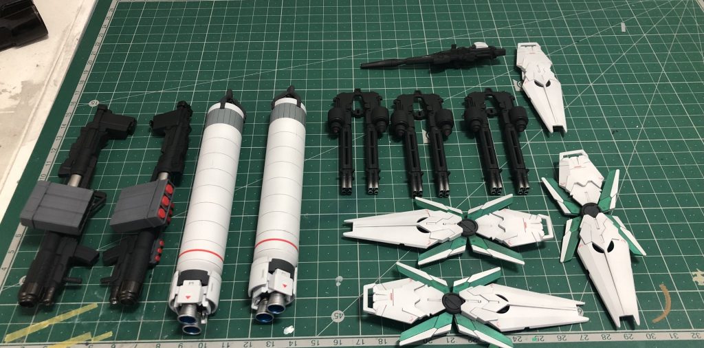 フルアーマー武装でHG一体分位ありそうです。