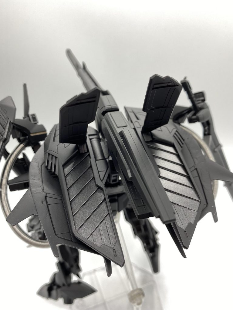 もちろん展開可能です!GNランチャー発射後の余剰粒子を排出できるようになっています(脳内設定)