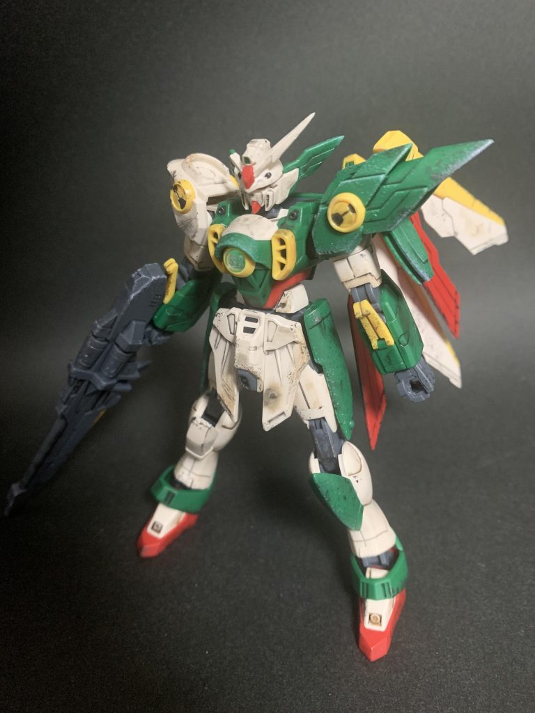 全体。フィールドがキャニオンだったので、砂埃や機体の爆発によるすすの表現に力を入れました。