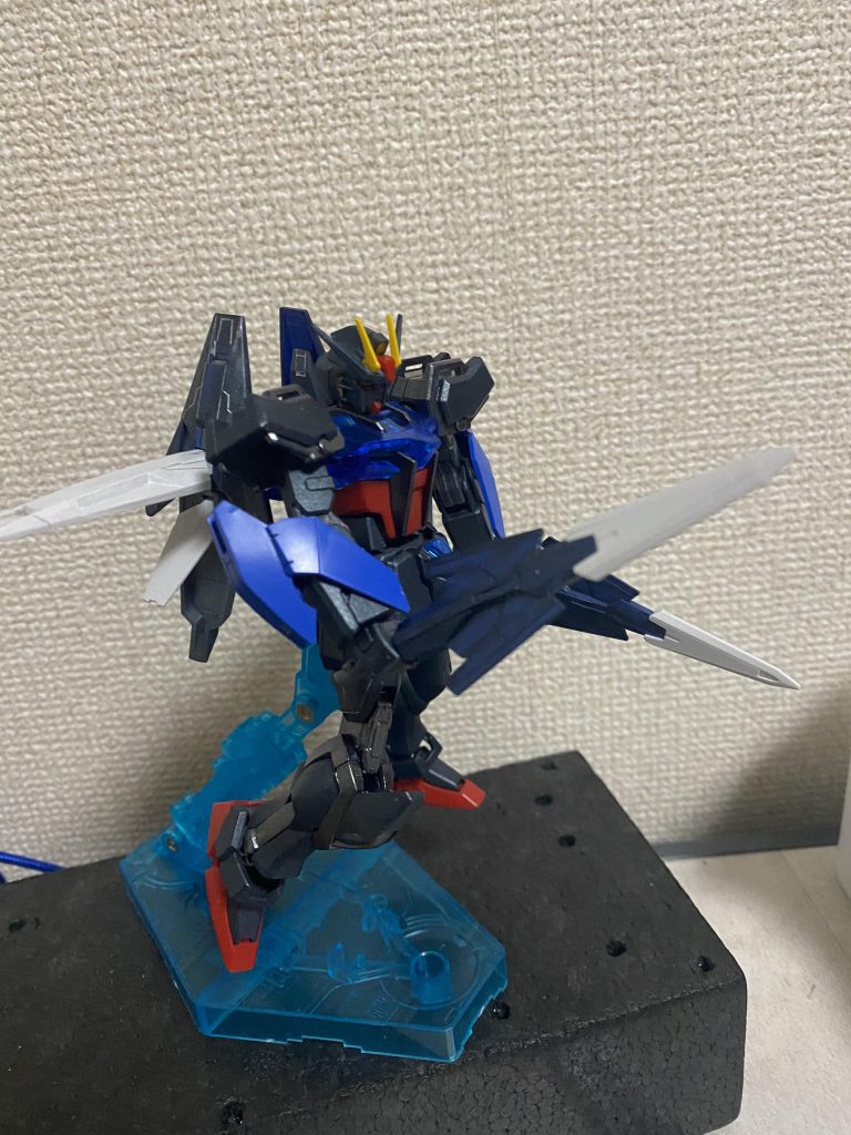 腕にパーツ付けてみたバージョン