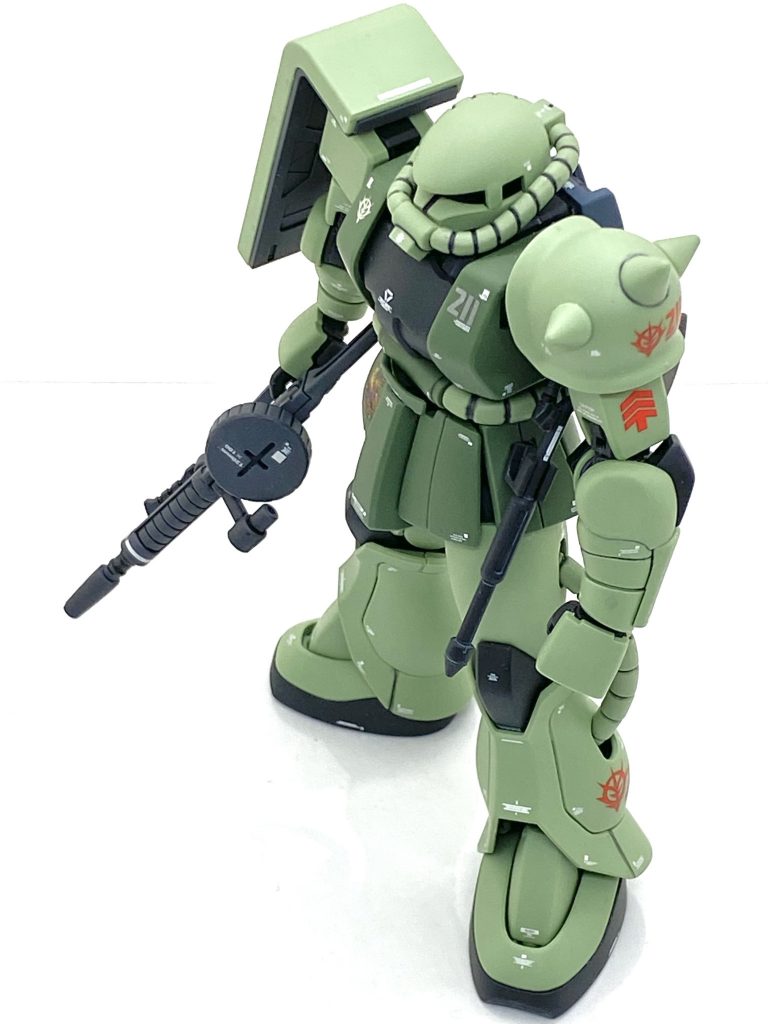 メタリック以外の部分は(クレオス)Mr.カラーGXスーパースムースクリアーを吹き付けております。