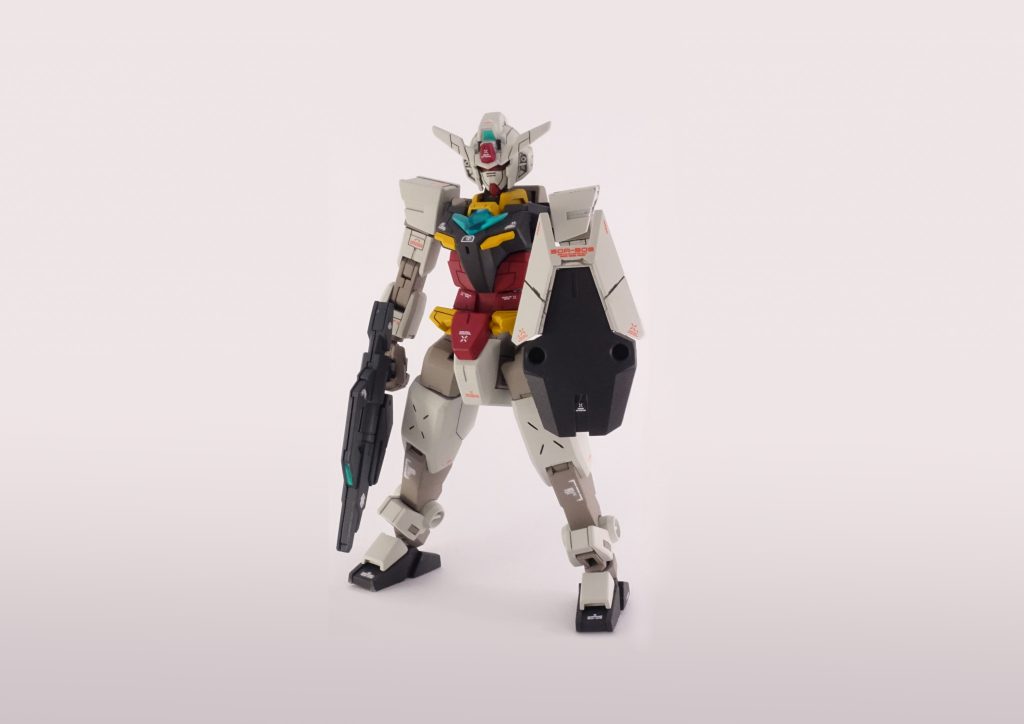 延長加工はコアガンダムの方を主にしていて、首、二の腕、太ももの部分をそれぞれ延長しています。