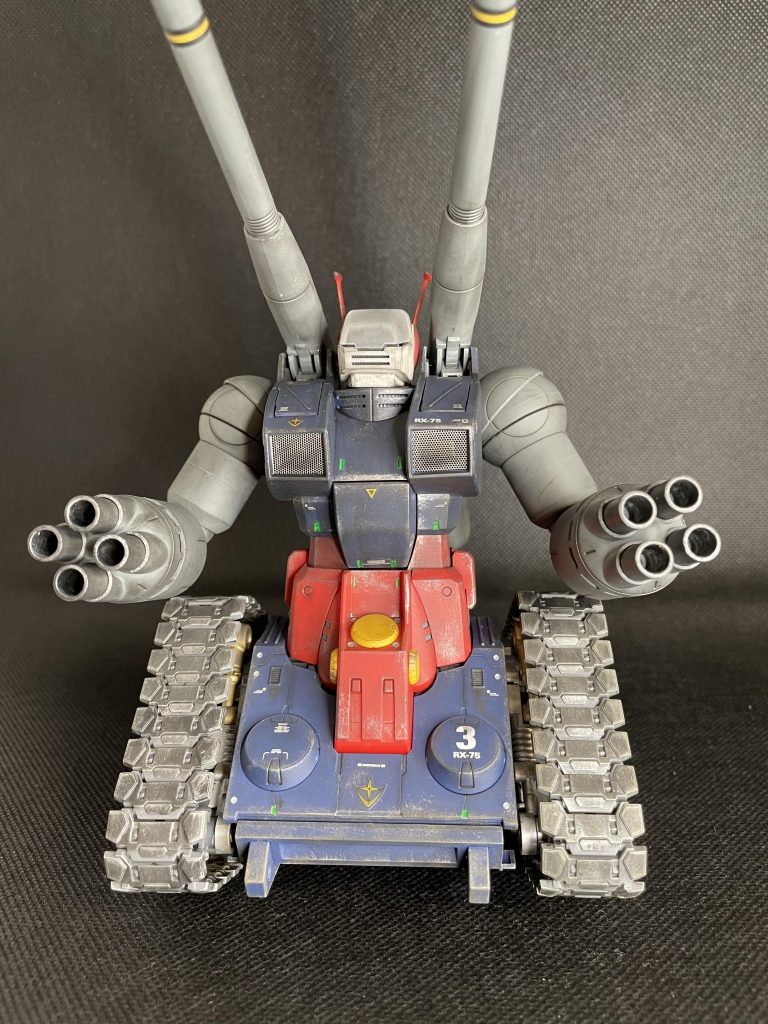 正面から！胸のダクト部はメッシュに変更しました！