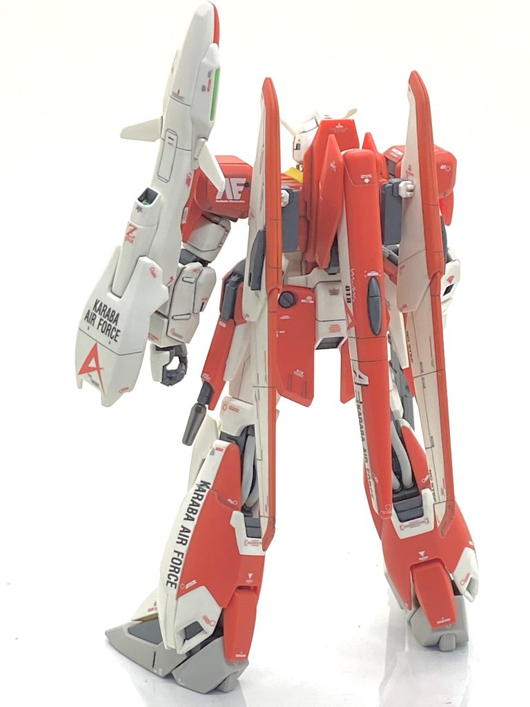 塗装箇所とカラーレシピウイング、頭等オレンジ部→(クレオス)旧ガンダムカラーオレンジ1各部フレーム、ビームライフル本体部グレー→(クレオス)エクストラダークシーグレーひざ裏、ビームカノン動力パイプ部→(ガイア)ニュートラルグレー2襟部→(クレオス)新ガンダムカラーイエロービームライフル、ビームカノン先端部→(ガイア)フレームメタリック(1)