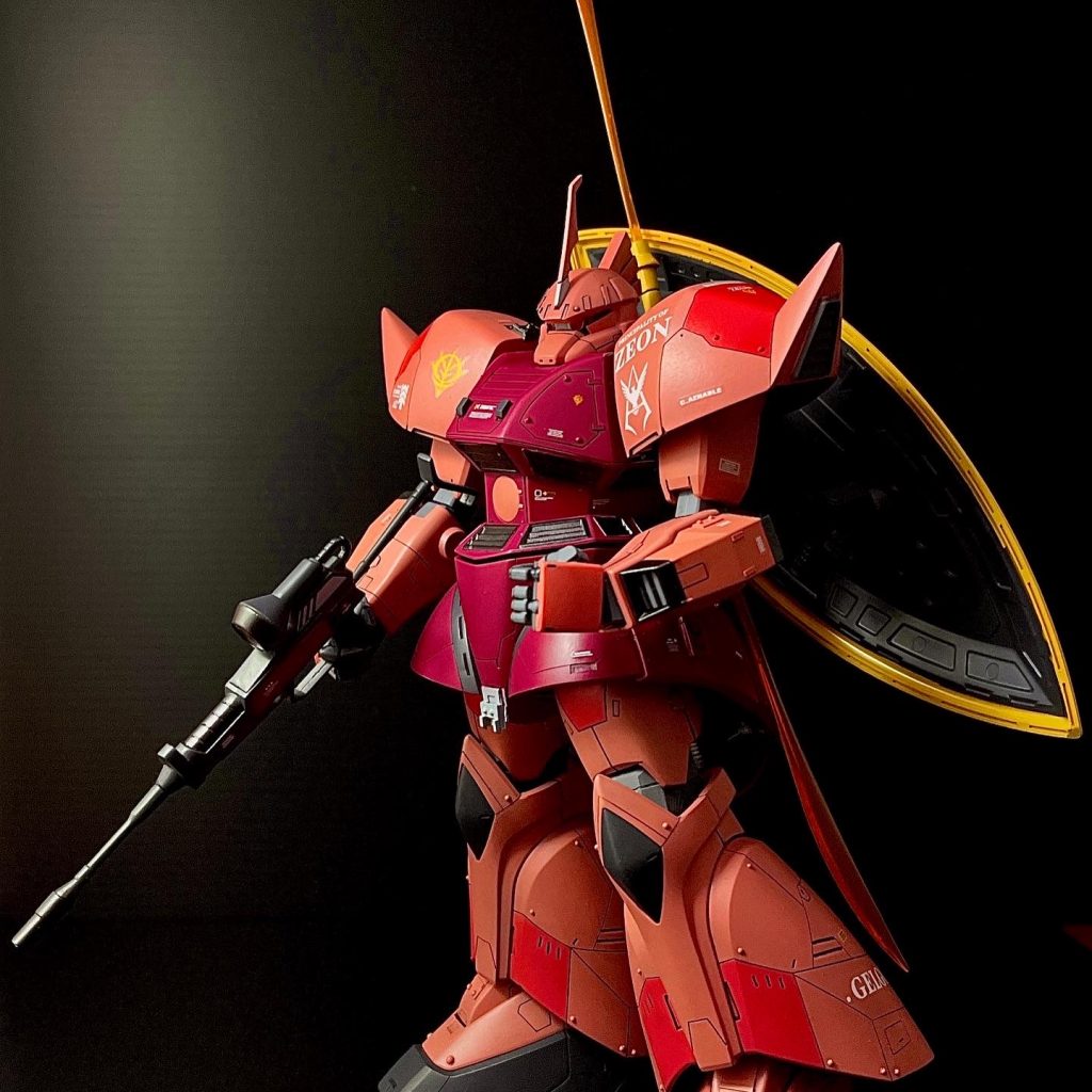 初めて武器も細かくマスキングをして色分けしました。