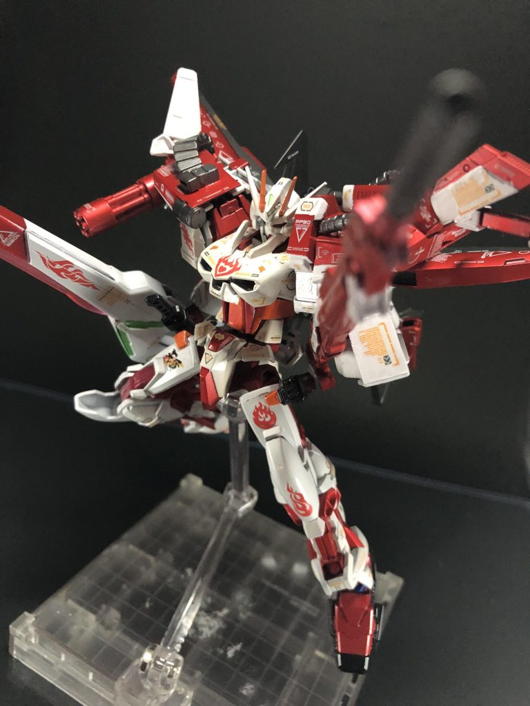 HGの箱絵風のポージングを