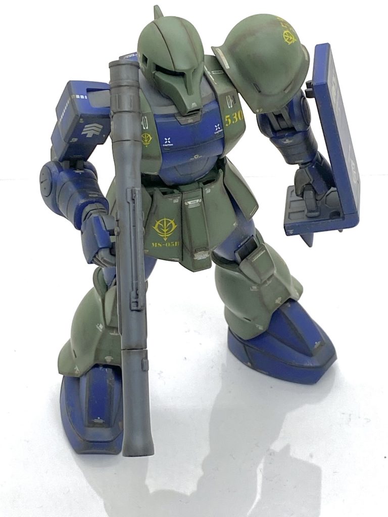 280ミリバズーカとスパイク・シールドもきっちり作って汚しを施してます。ヒートホークとシュツルムファウストは全塗装したのですが・・・何故か見つからず今回は無しです(汗)。