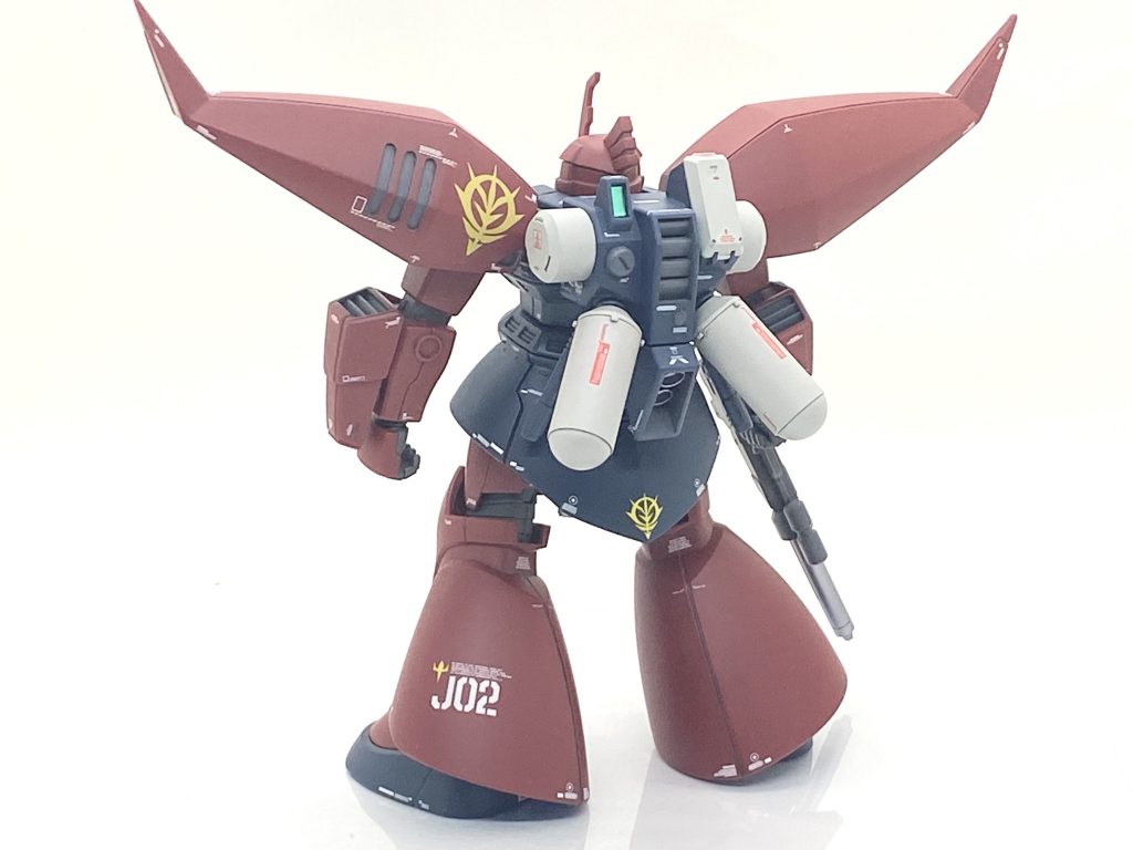 塗装箇所とカラーレシピビームライフル本体、各部グレー→(クレオス)ニュートラルグレー一部バックパック部、プロペラントタンク→(ガイア)ニュートラルグレーⅡ各部バーニア、ビームライフル砲身→(ガイア)フレームメタリック(2)コクピットハッチ→(ガイア)エメラルドグリーン