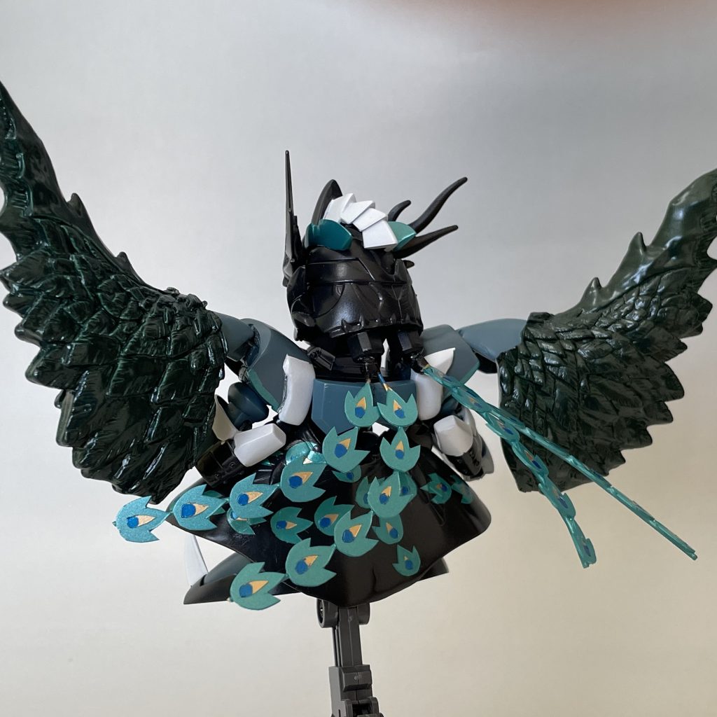 REAR孔雀模様はプラ板と真鍮線で作りました。