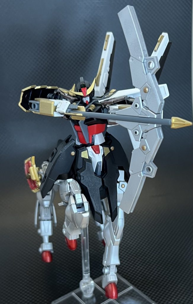 別アングルから実は弓矢型のダインスレイブとして設定しています。四足の高機動を活かして敵機を翻弄し、一撃必殺を見舞う...という闘い方を想定しています。