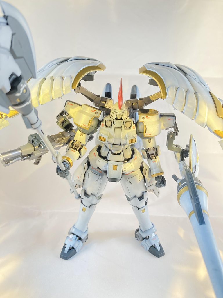 これが全武装です。塗装2回目にしてはかなり出来がいいんじゃないでしょうか笑頭部のとさかがもうにわとりですね笑