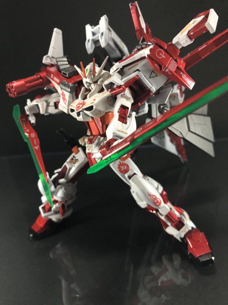 エールのブレイドも多少小ぶりに見えますが色統一してるおかげで違和感なくマッチしてる気がします。