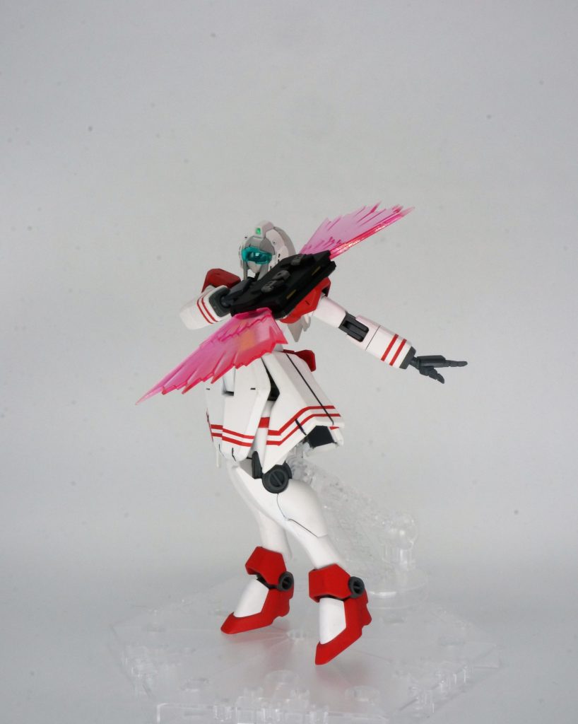 バッグはビームフィンにもなります。ビーム部分はコトブキヤのエネルギーシールドの部品を使用。