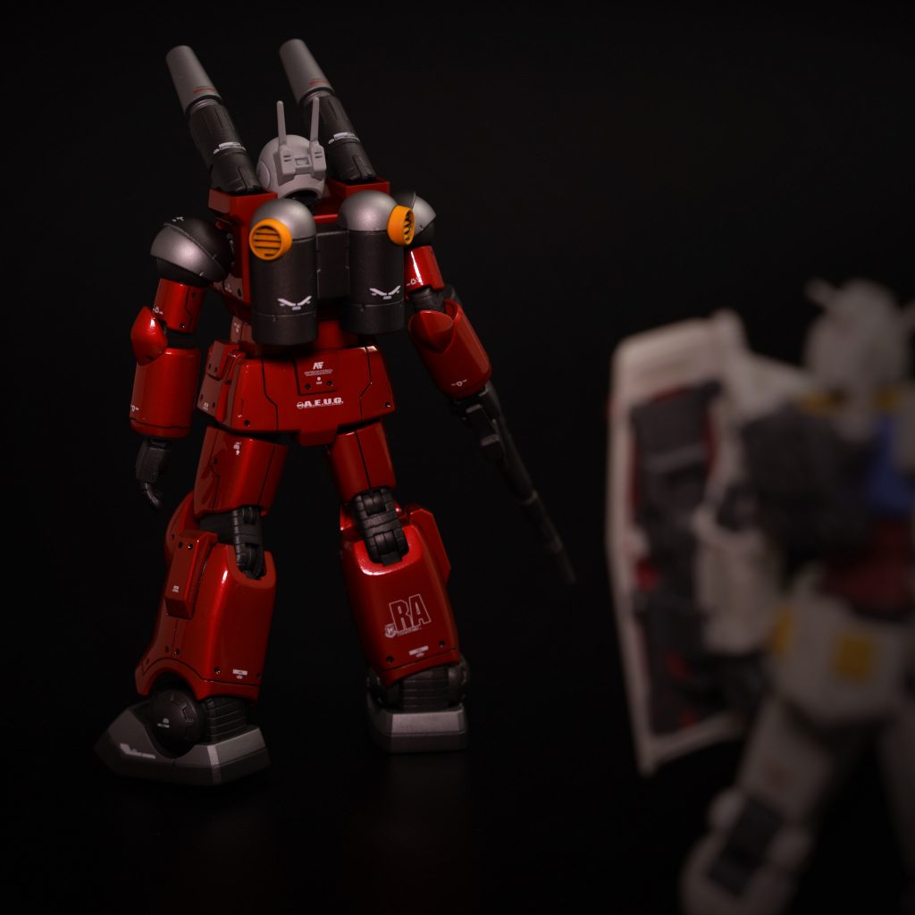 脇役だから格好良い、という深みを持つガンキャノン。