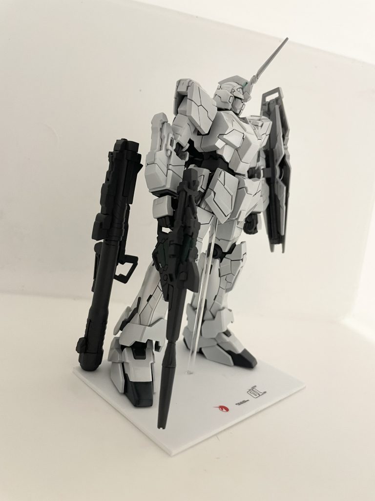 写真だとわかりにくいですが、実物はかなりパール感があります。