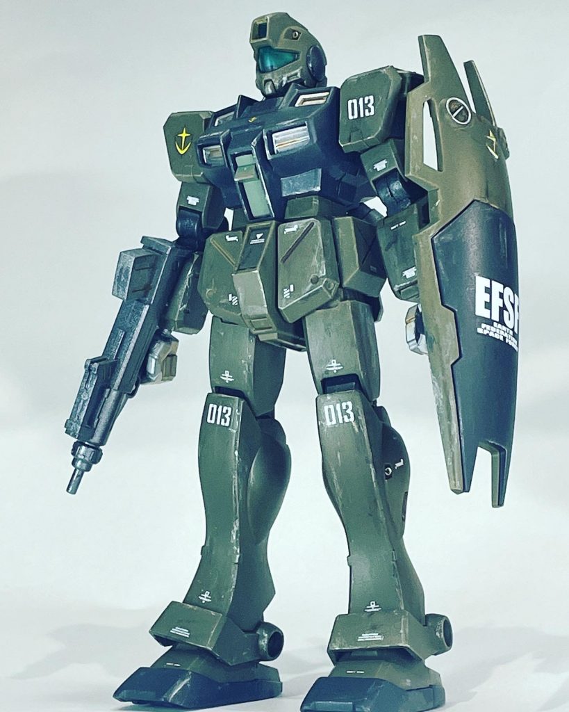 今回ウェザリングするにあたり初めてドライブラシに挑戦。