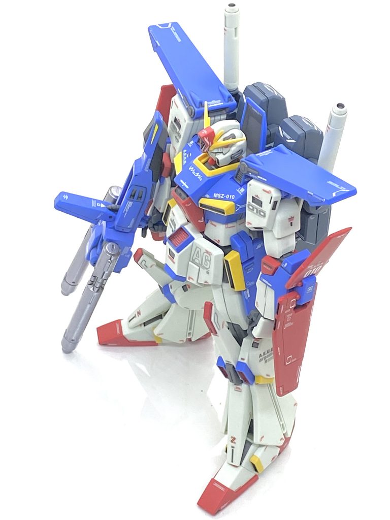 メタリック以外の部分は(クレオス)Mr.カラーGXスーパースムースクリアーを吹き付けております。