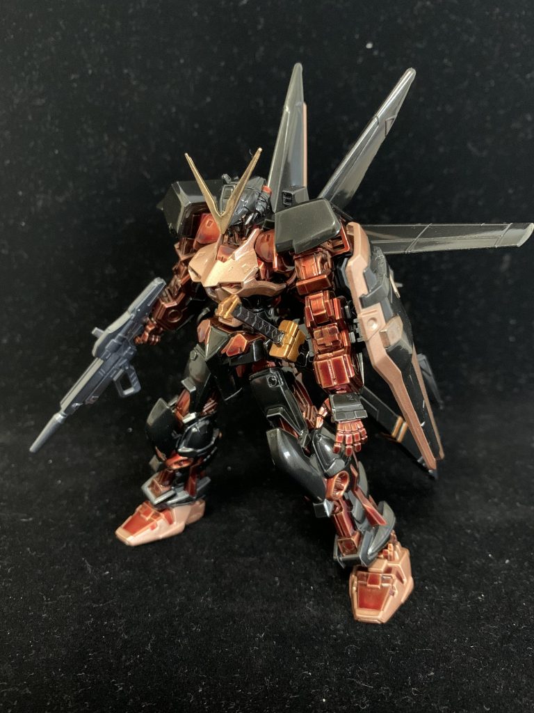 試したかったのは黒：漆塗り風赤：血塗れもしくは返り血風アストレイが武者っぽいデザインなので合うかなぁと思い、やってみました。