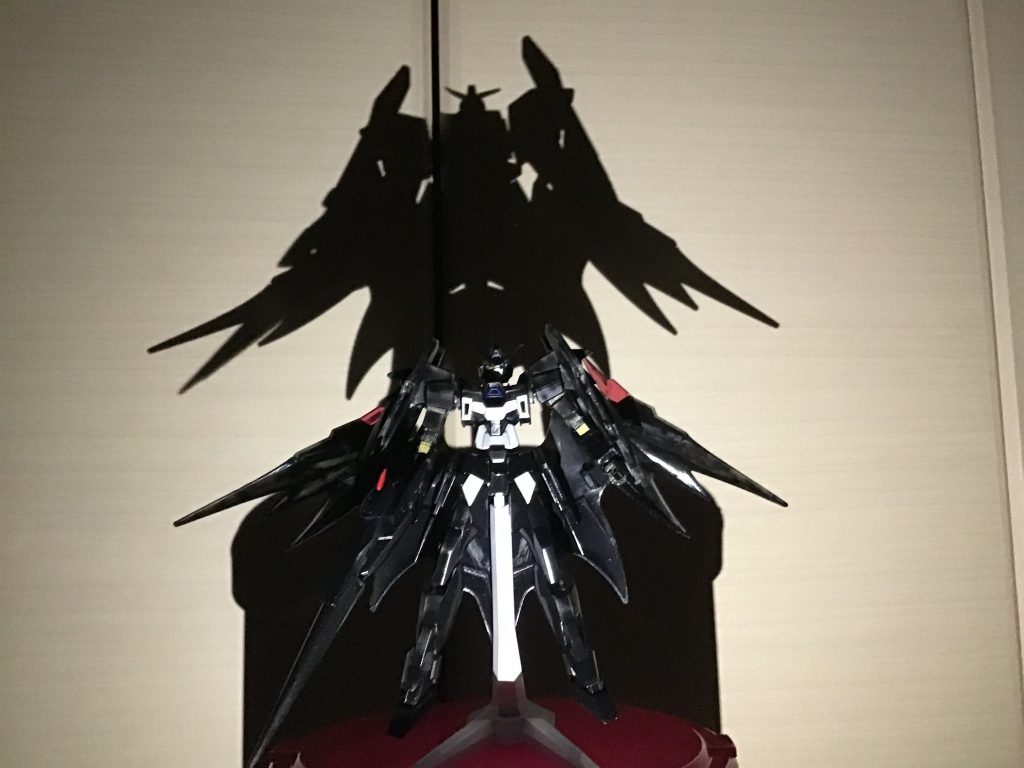 下からライトを当てて撮った写真