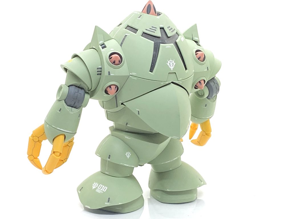 塗装箇所とカラーレシピメガ粒子砲内部、装甲裏、各部凹部等→(クレオス)ニュートラルグレー