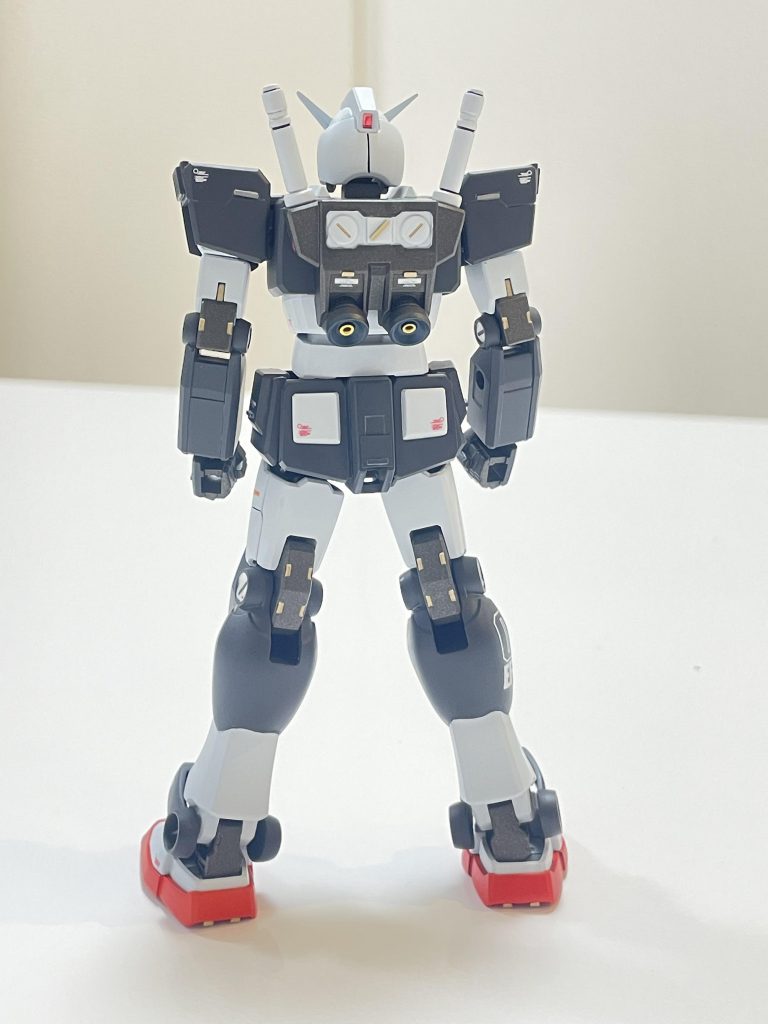 メタルパーツの埋め込みも初めてやりました。