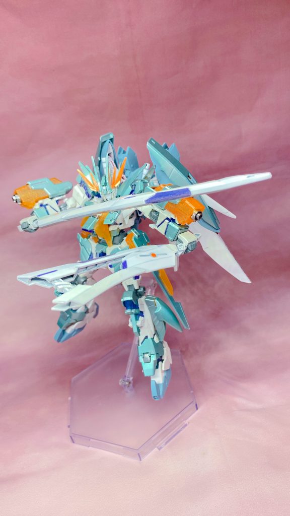 武装はエクストリームから拝借した腕部ビームマグナム。なんかビームマグナムより大きくて強そうという理由で選んだジャンクにあった強化ビームマグナムライフル。パーツ取り用で2つ頼んでたロードアストレイのロードロングソードを拝借したアームドアーマーRS。