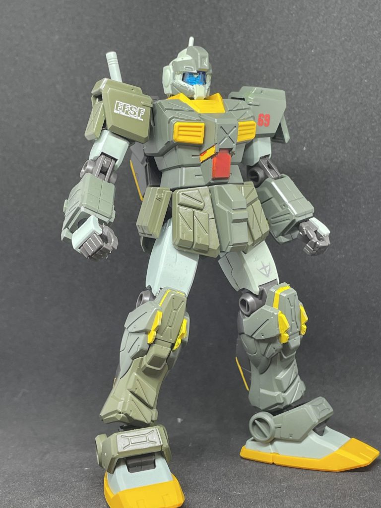 ジムなのに、強そうな立ち姿。ジムなのに。