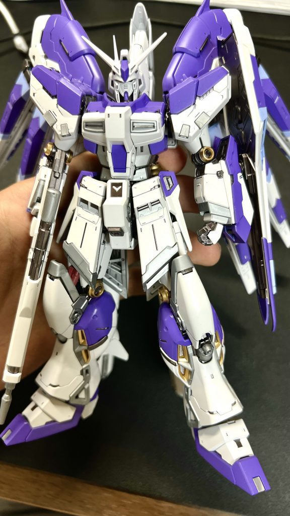 RG Hi-νガンダム–2枚目/制作者：ν