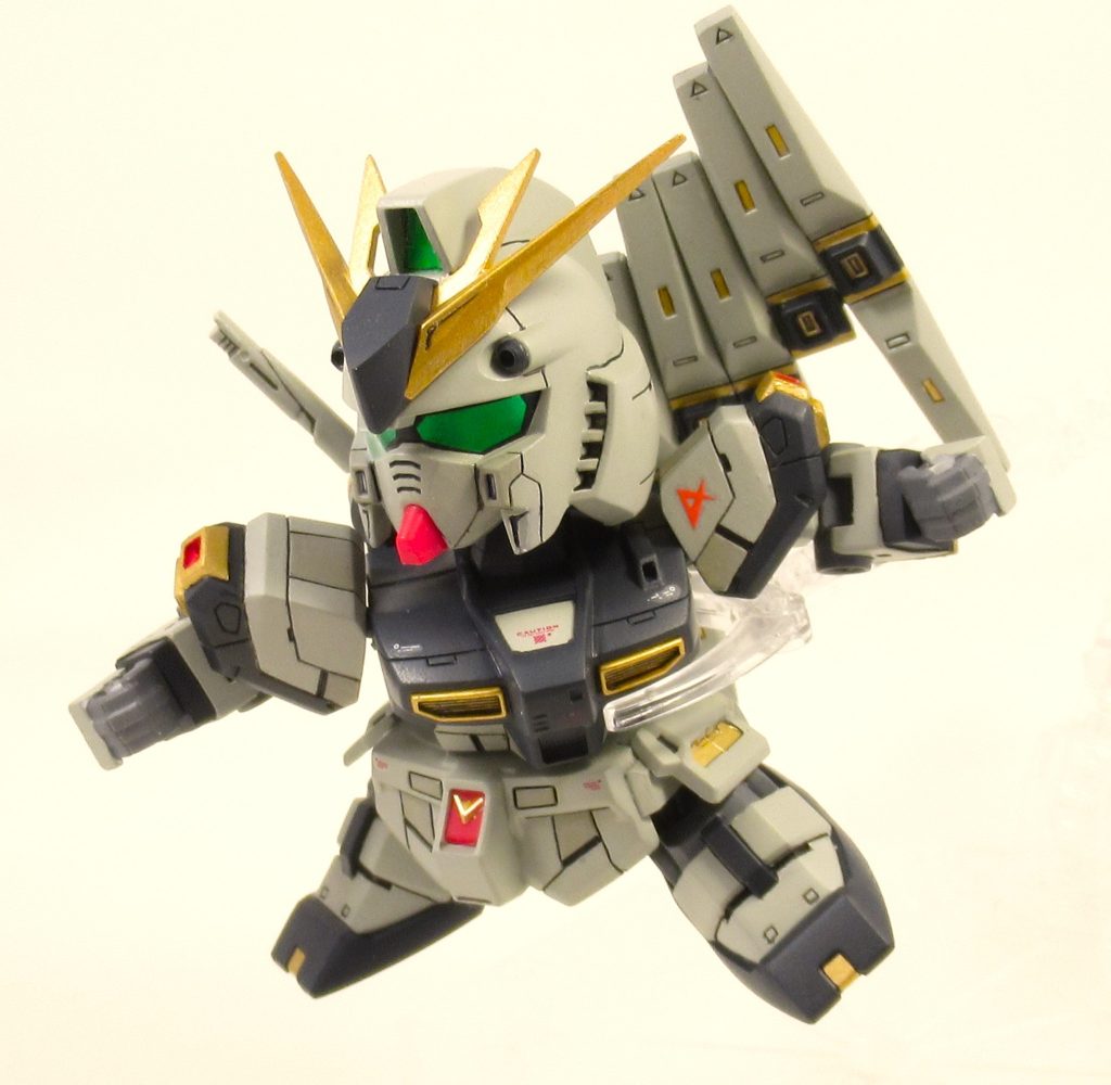 あごが引けるように首を延長しています。