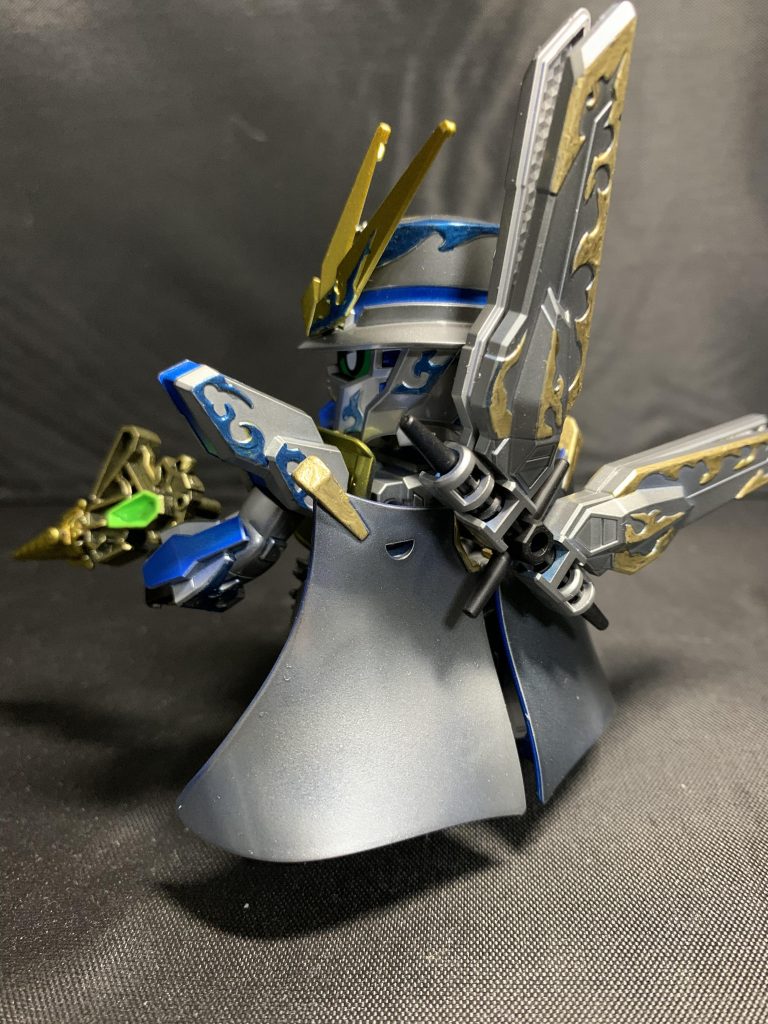 アルセーヌガンダムX–3枚目/制作者：クロひろし