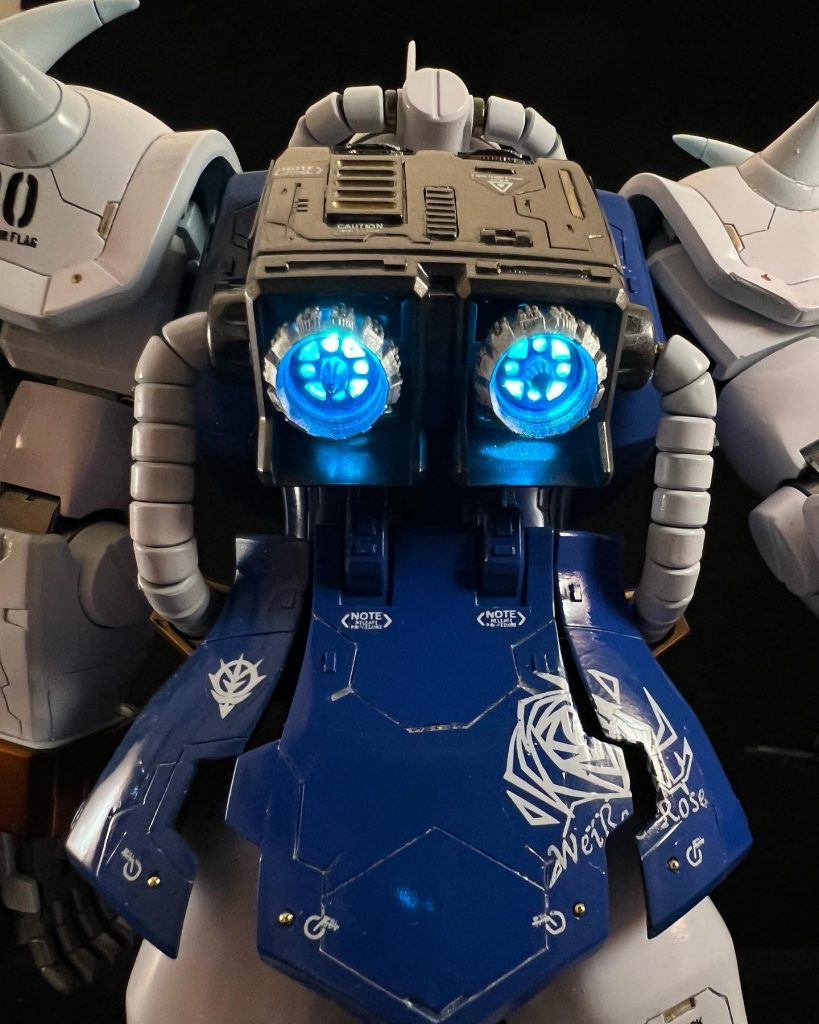 電飾しやすいようにバーニアは自作です