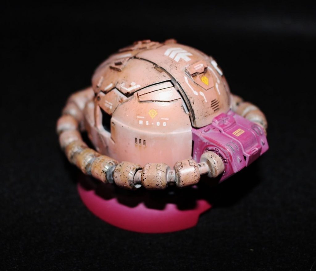 斜め後ろです。ウェザリングカラーのホワイトを入れてみました。