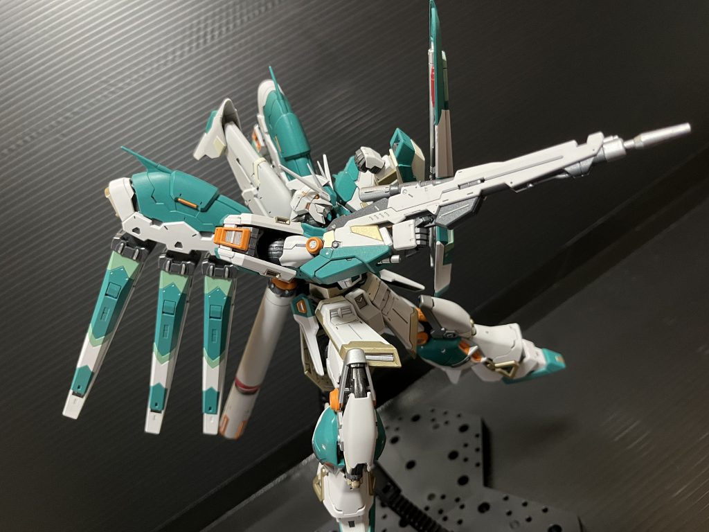 ライフル構え鋭い感じのライフルっていいですよね。