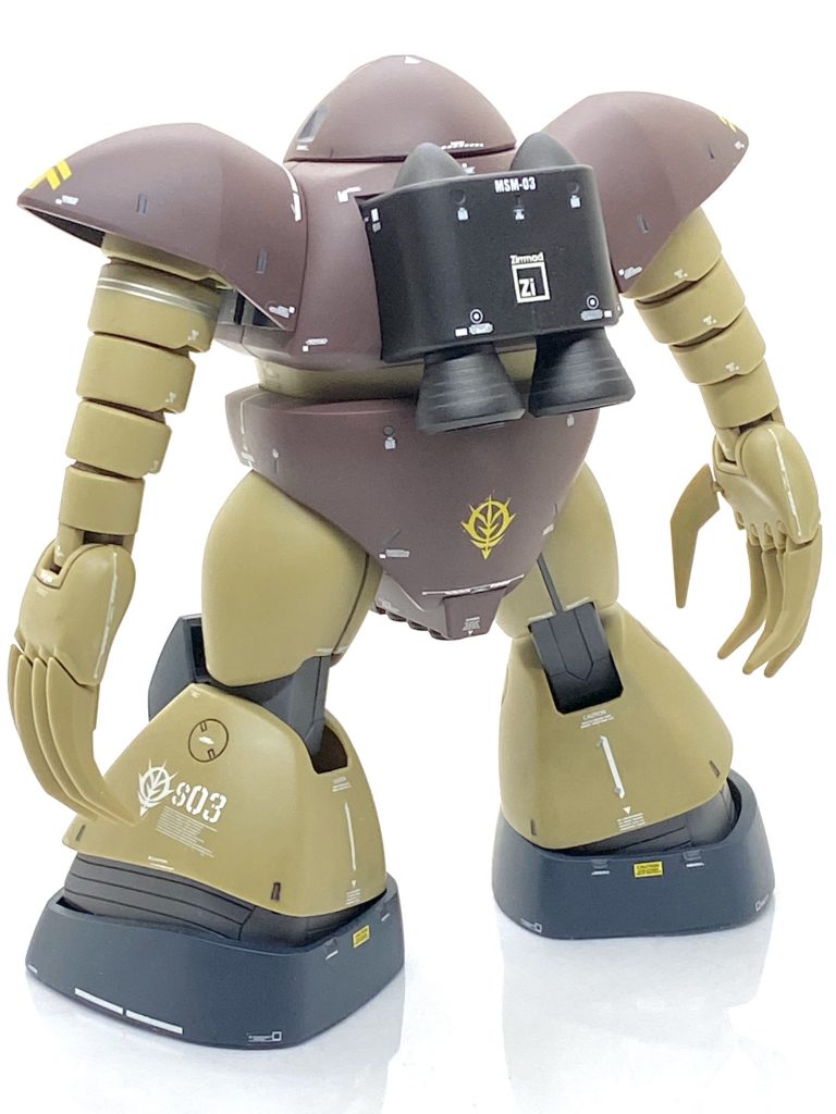 塗装箇所とカラーレシピモノアイ基部→(クレオス)ウイノーブラック 足首メカ部、肩装甲裏等→(クレオス)新ガンダムカラーMSグレージオン系バックパック、バーニア→(クレオス)黒鉄色