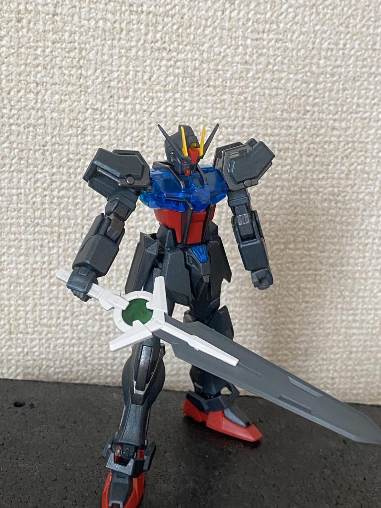 フラットベースとメタリック混ぜで使うと筆ムラがほとんど分からないレベルに！(どっちがいい影響与えてるのか分かりませんが)