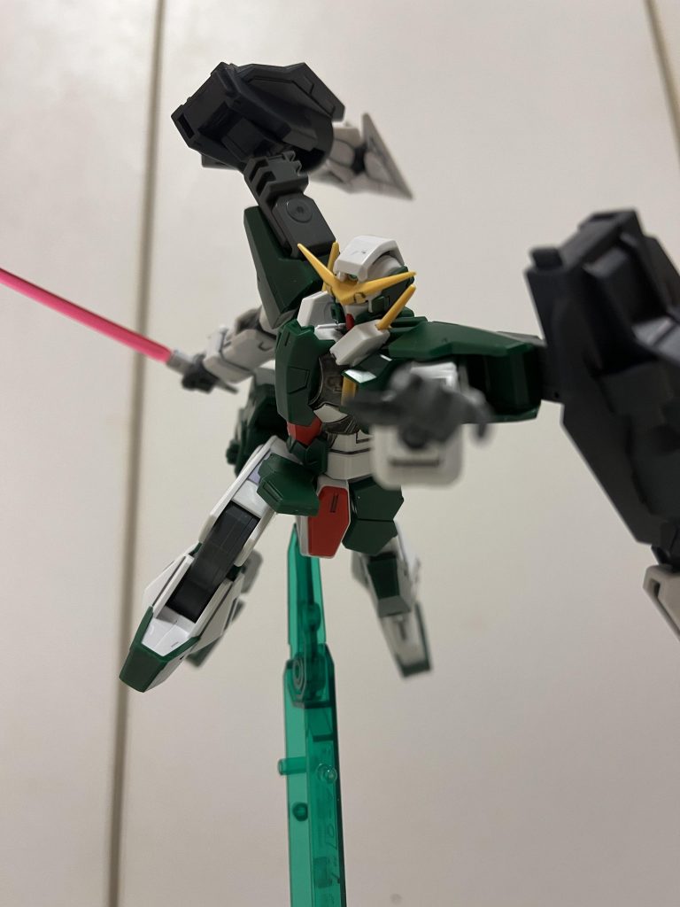 俺に剣しか使わせないとは!!と、ボヤかれてますねw