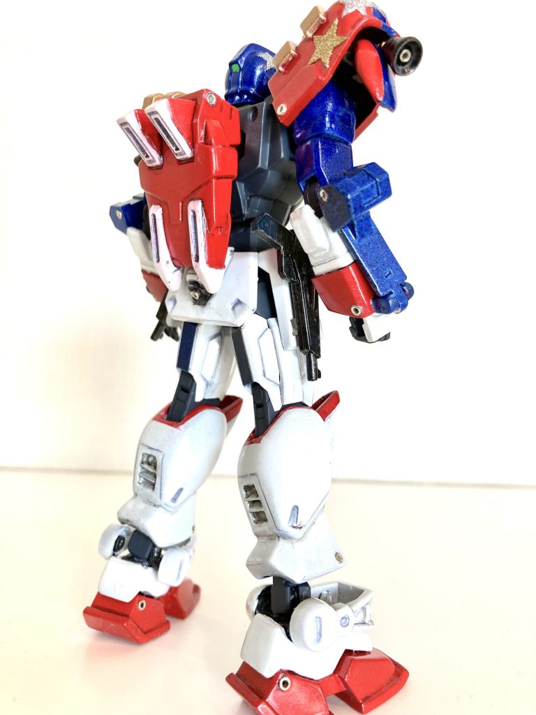 これで旧キット1/144のシャッフル同盟はコンプリートしました。次は何かGガン以外のものを作ります。、