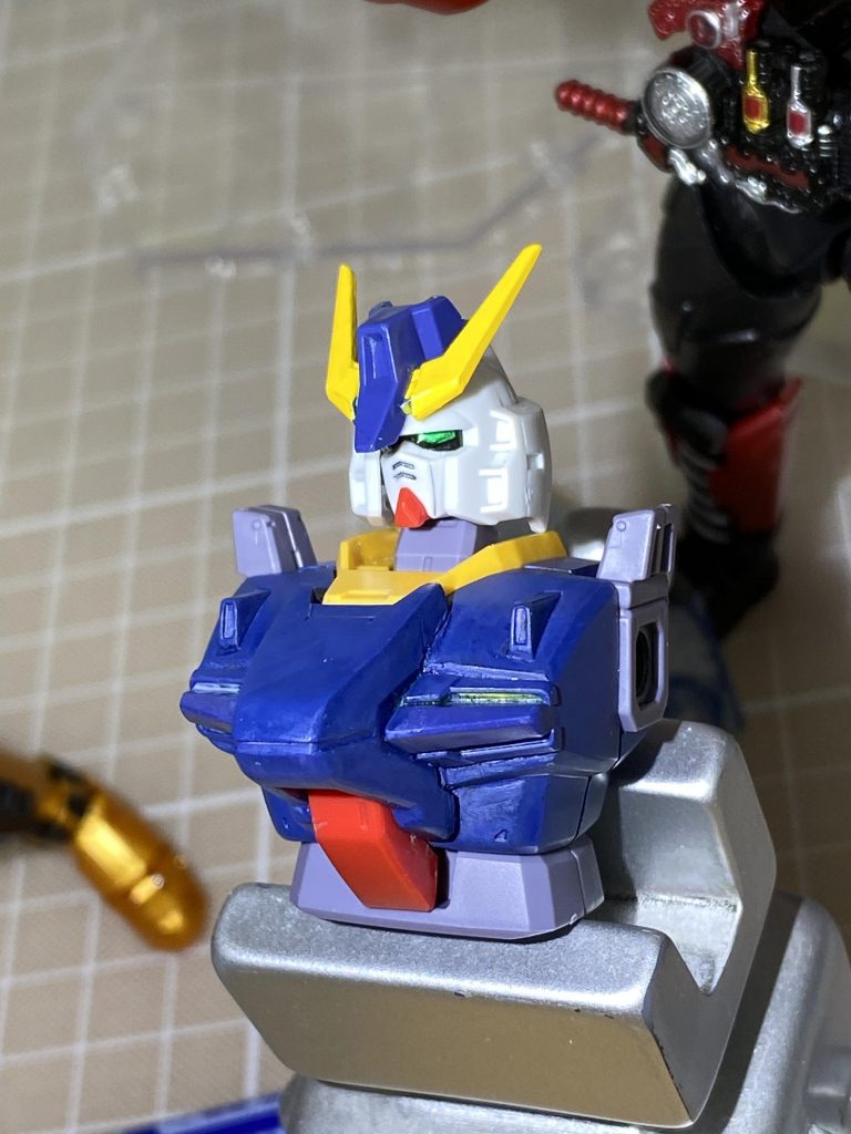 アンテナは接続部分を太くすることで接着無しで嵌め込めるように