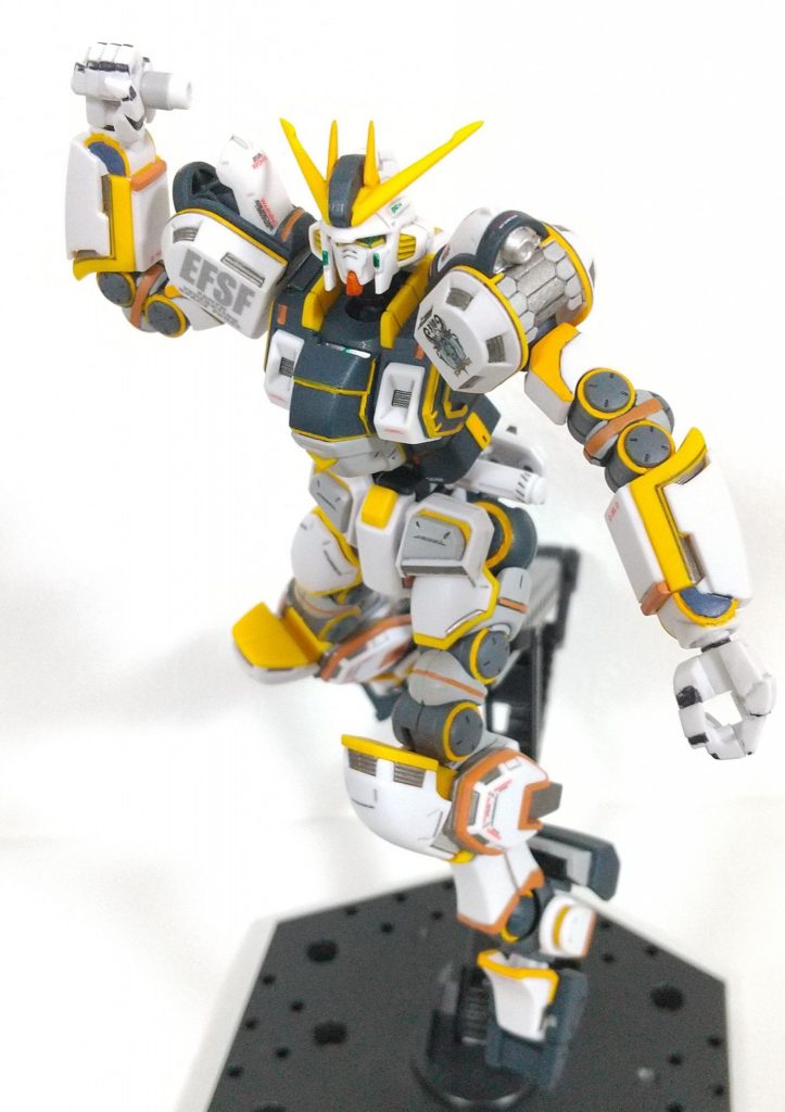 サーベルが格納できる肩のギミックにニヤニヤw たまりませんww