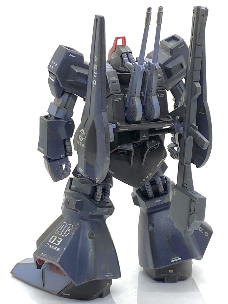 塗装箇所とカラーレシピバインダーのブラウン部→(クレオス)旧ガンダムカラーブラウン2手首周辺→(クレオス)旧ガンダムカラーグレー8クレイバズーカ→(クレオス)エクストラダークシーグレービームピストル先端→(ガイア)フレームメタリック(1)