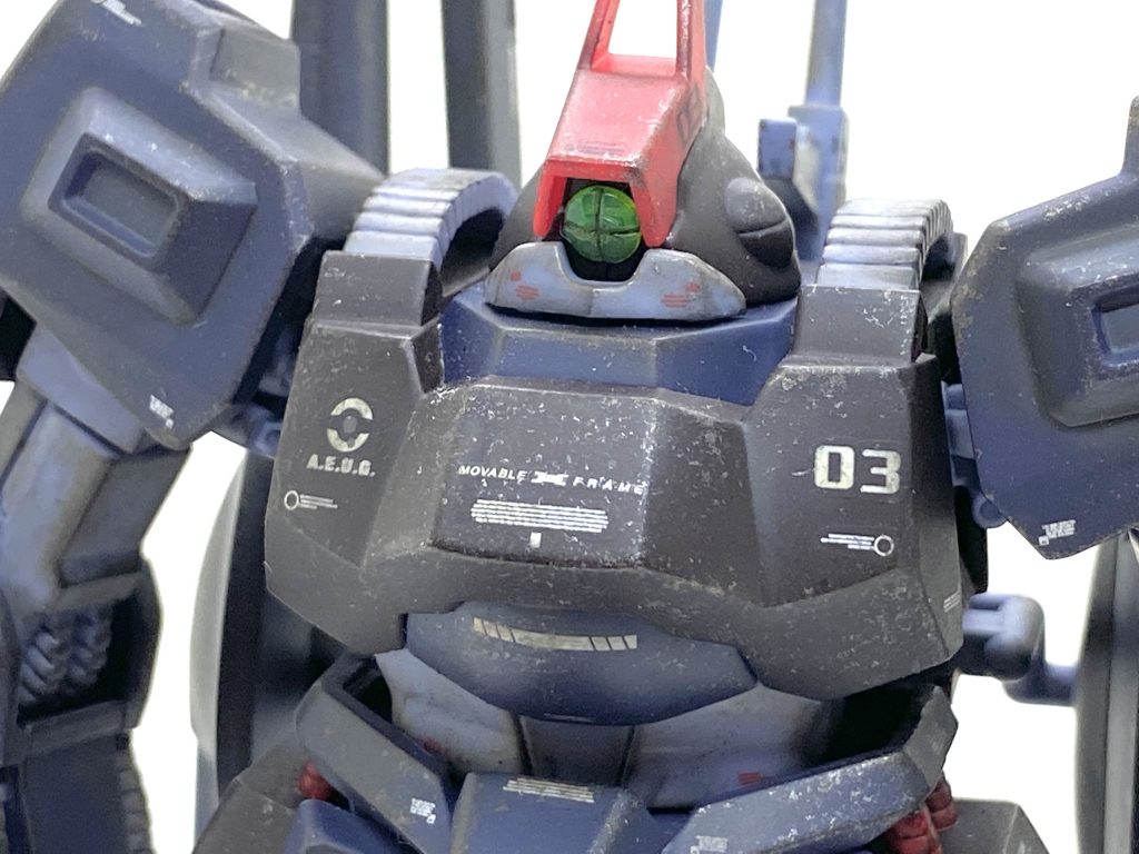 デカールはガンダムデカールのHGのユニコーンガンダム用とZガンダム機動戦士Zガンダム/機動戦士ガンダムZZ汎用1のデカールをメインに白色の市販デカールを貼っています。