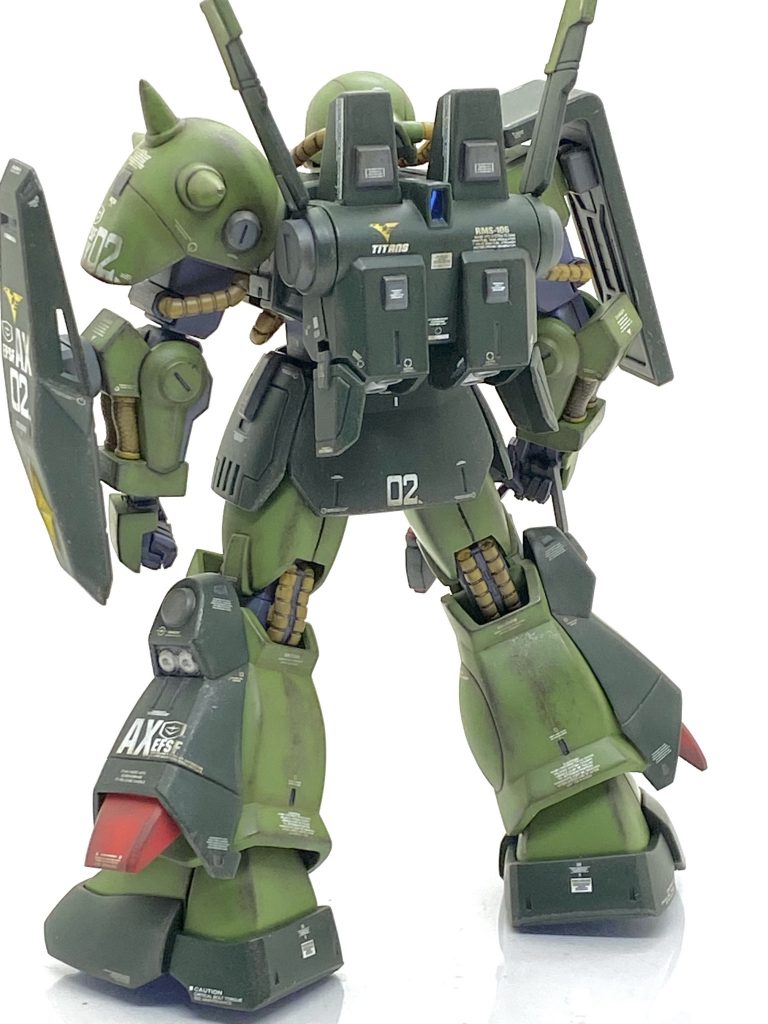 塗装箇所とカラーレシピシールド裏、マシンガン、各部凸凹デティール→(クレオス)ニュートラルグレーフィンユニット上部→(クレオス)旧ガンダムカラーグリーン6胸部インテーク、シールド十字部→(クレオス)新ガンダムカラーMSイエロー手→(クレオス)旧ガンダムカラーグレー11マシンガンスコープ部→新ガンダムカラーMSレッド