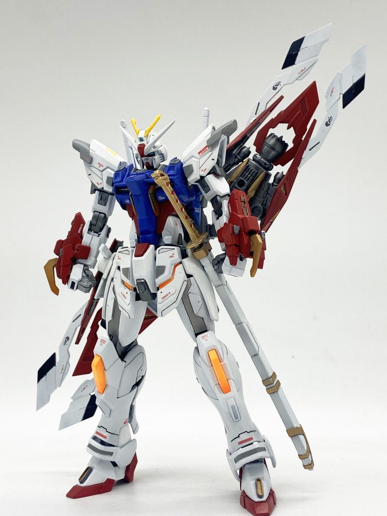 機体はほぼビルド系でミキシングし、バックパックはマニューバストライカーでミキシング。